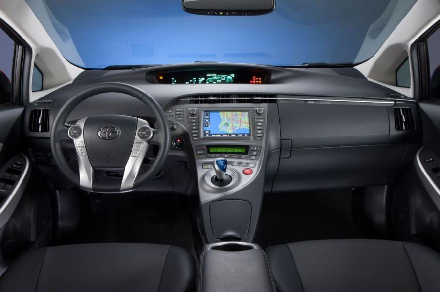  Toyota Prius 2012 года  (фото 36 из 40)